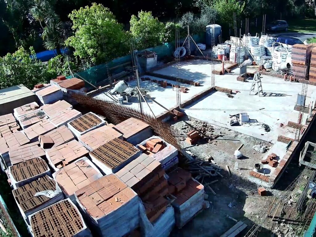 583201921_18373753237154991_4883975596574170502_n